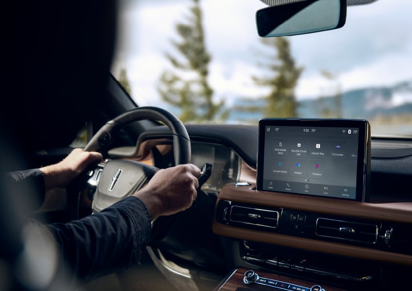 The center touch screen in a 2024 Lincoln Aviator® SUV is shown | Allan Vigil Lincoln, Inc. in Morrow GA
