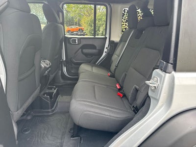 2022 Jeep Wrangler Unlimited Willys