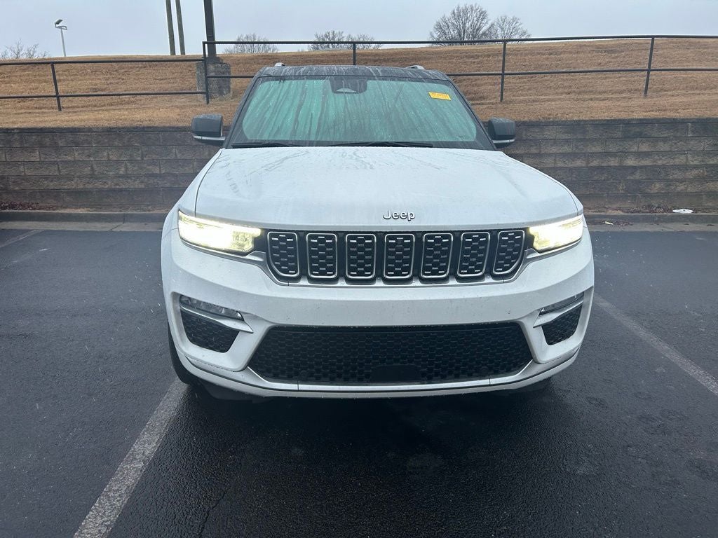 2022 Jeep Grand Cherokee Summit