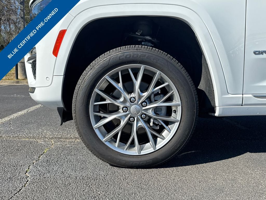 2022 Jeep Grand Cherokee Summit