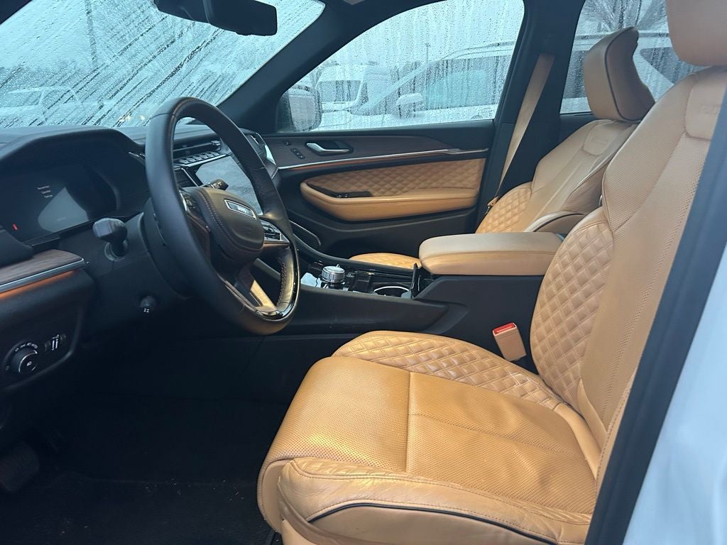 2022 Jeep Grand Cherokee Summit