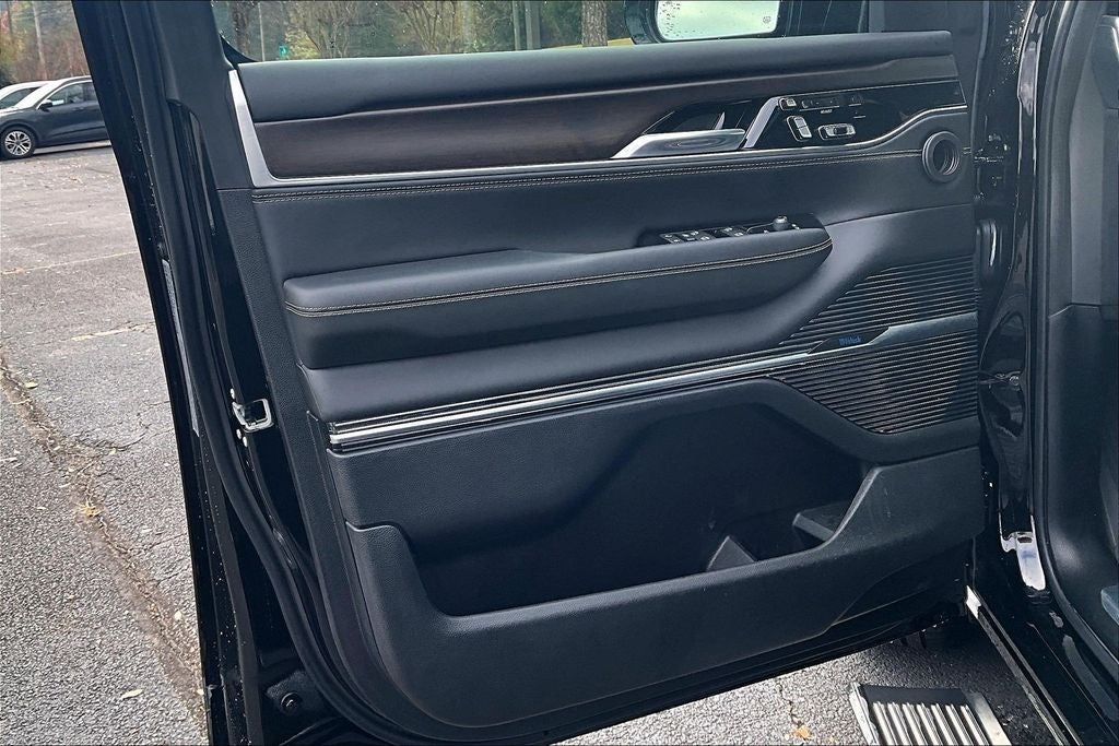 2022 Jeep Grand Wagoneer Series I