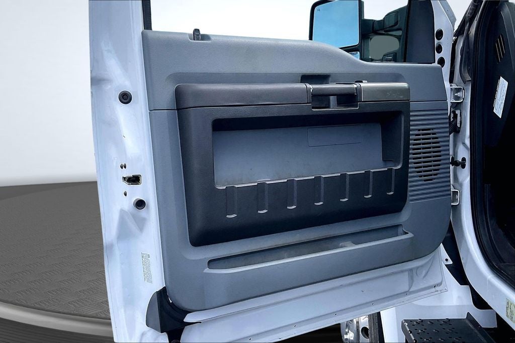 2023 Ford F-650SD Base
