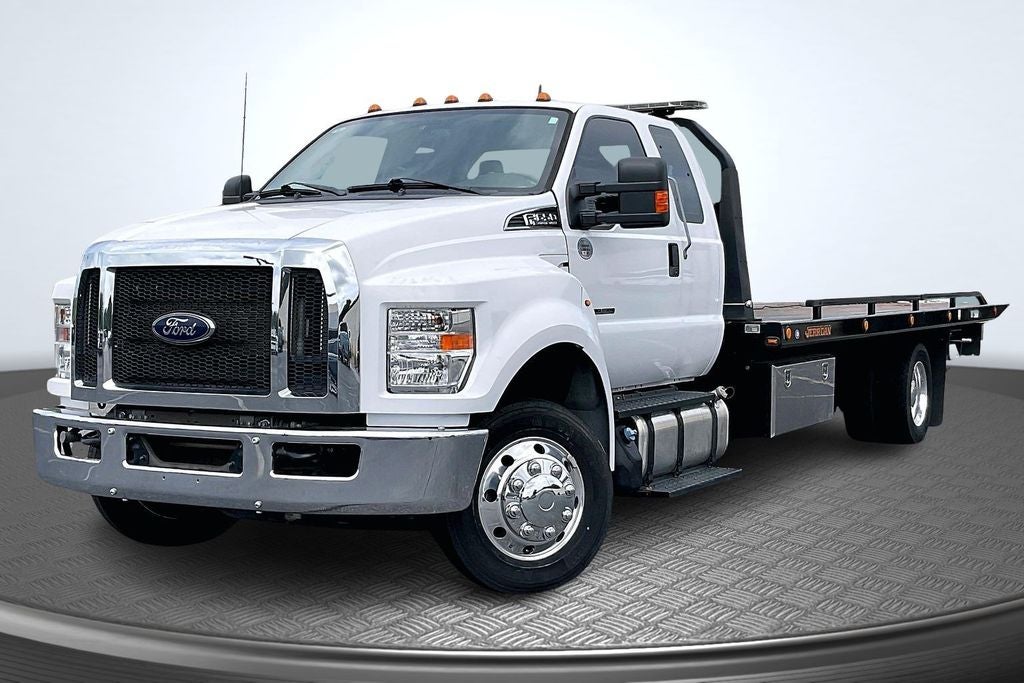 2023 Ford F-650SD Base