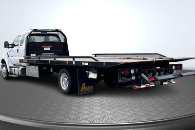 2023 Ford F-650SD Base