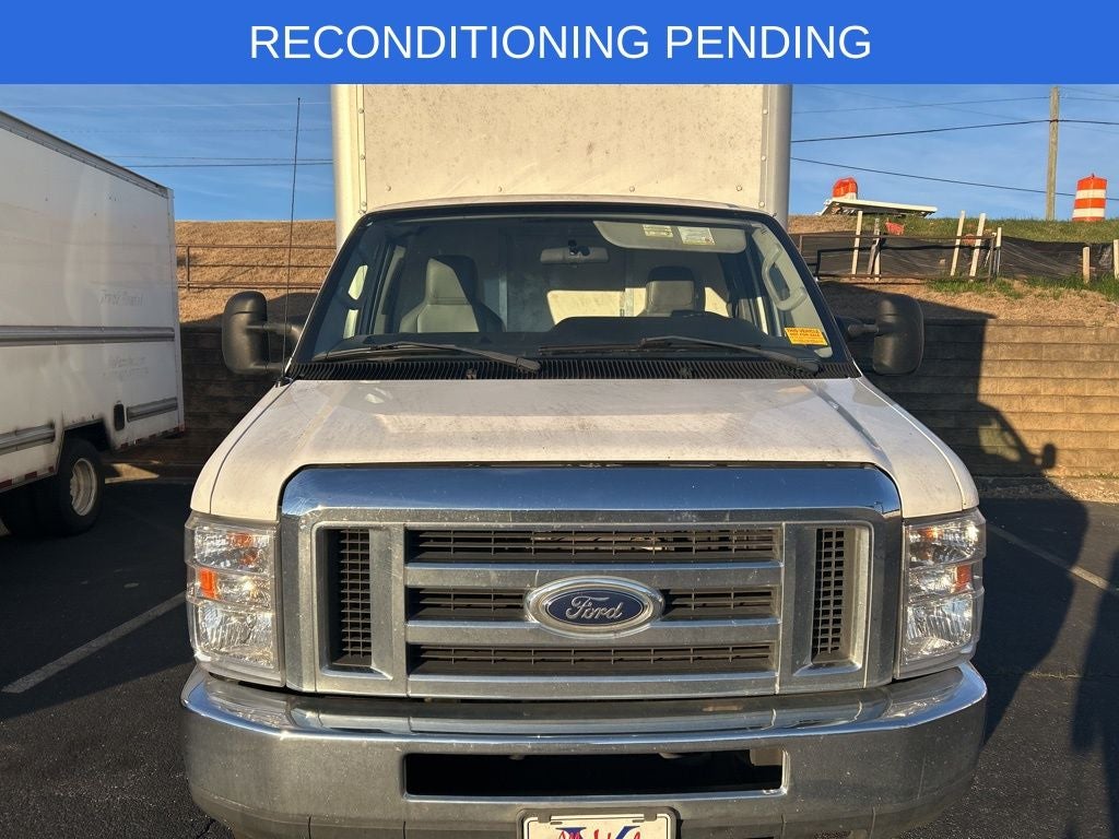 2018 Ford E-350SD Base Cutaway