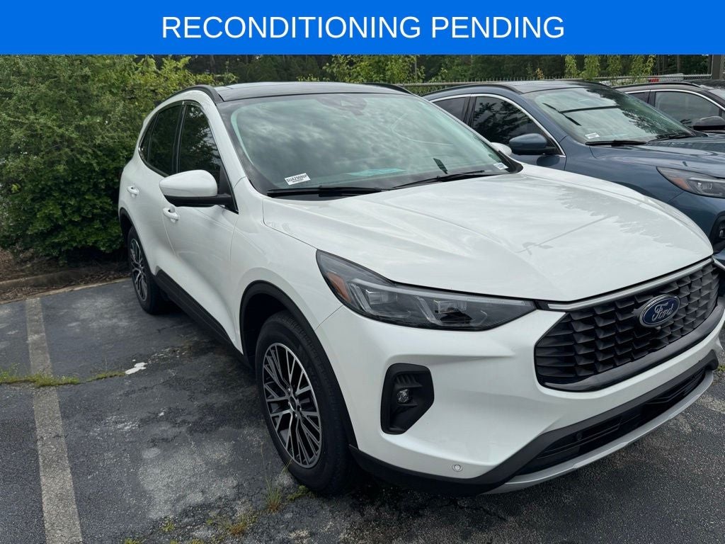 2025 Ford Escape Plug-In Hybrid Base