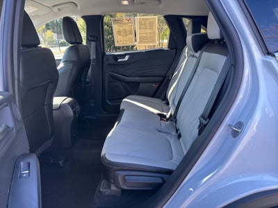 2025 Ford Escape Platinum