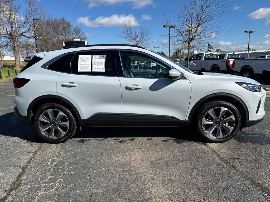 2025 Ford Escape Platinum