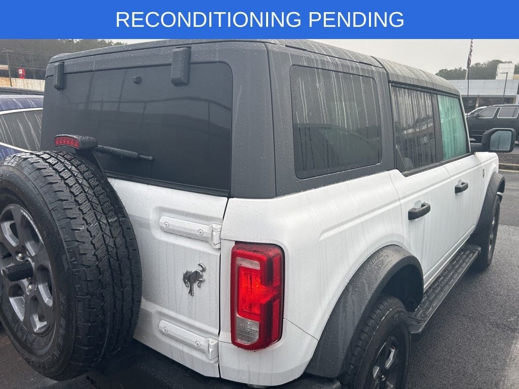 2023 Ford Bronco Base