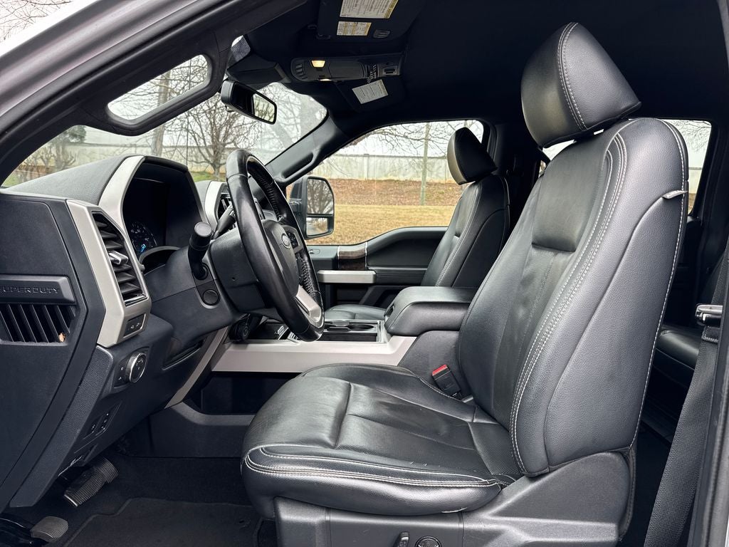 2022 Ford F-350SD Lariat