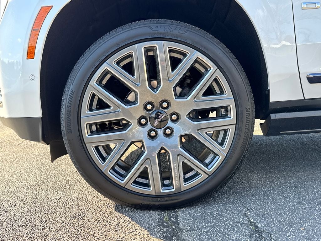 2025 GMC Yukon Denali Ultimate