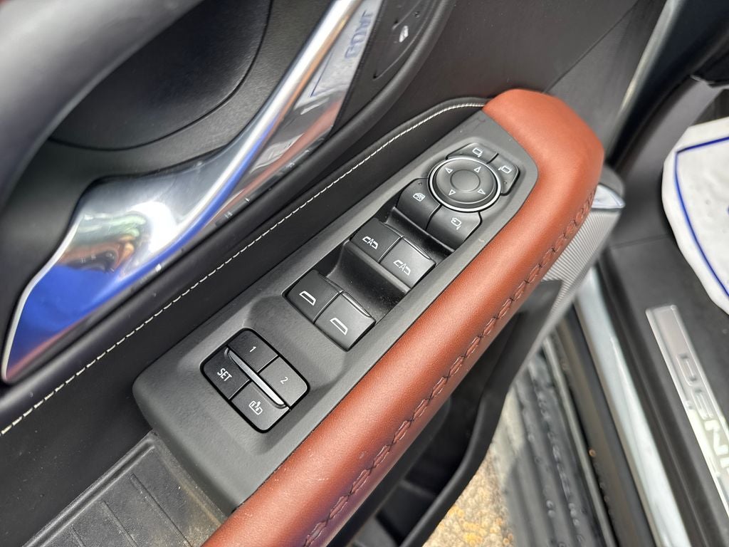 2023 GMC Yukon XL Denali Ultimate