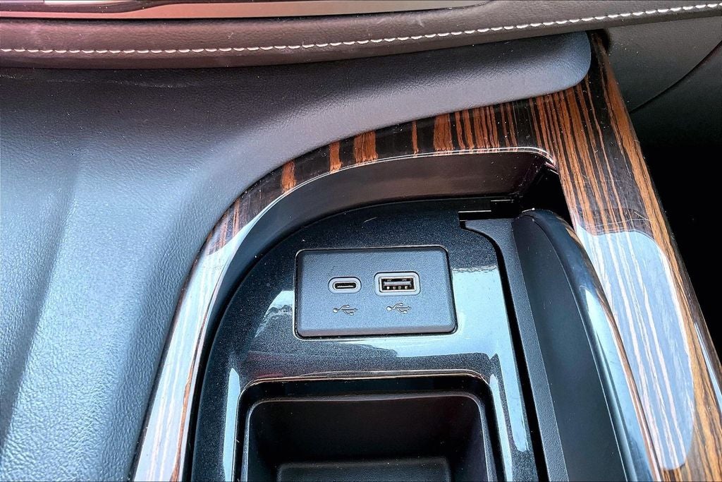 2023 Cadillac Escalade Luxury