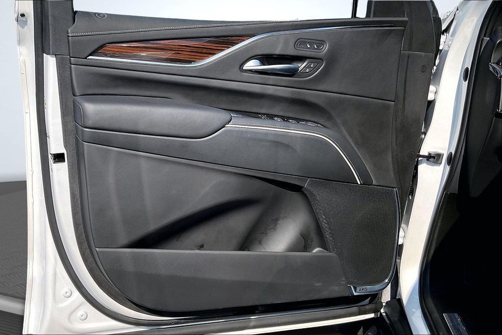 2023 Cadillac Escalade Luxury