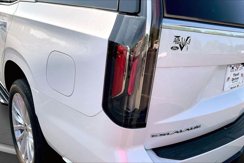 2023 Cadillac Escalade Luxury