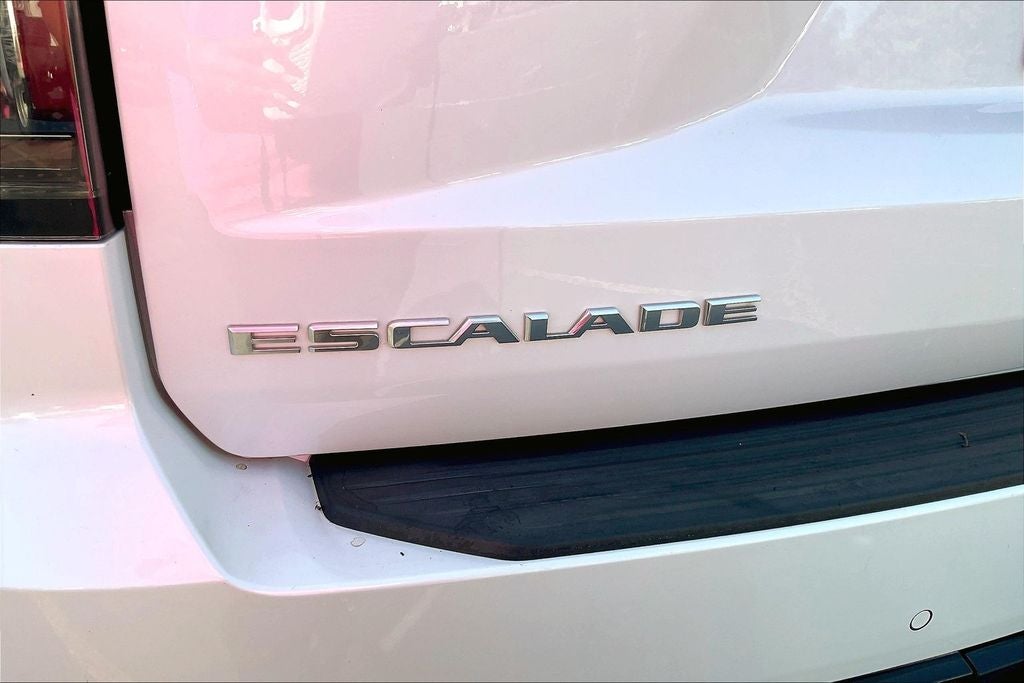 2023 Cadillac Escalade Luxury
