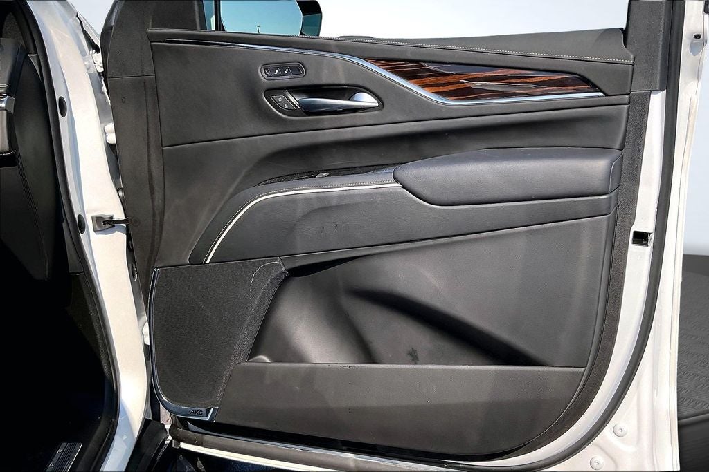 2023 Cadillac Escalade Luxury