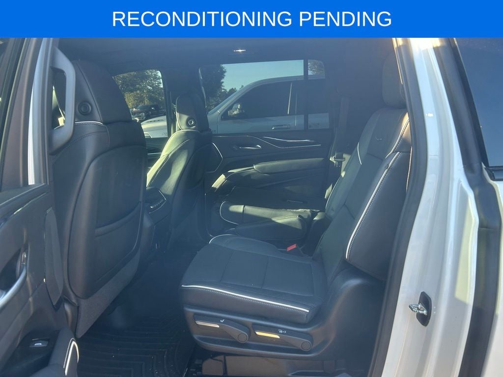 2023 Cadillac Escalade ESV Sport