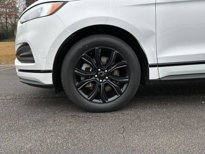 2022 Ford Edge SE