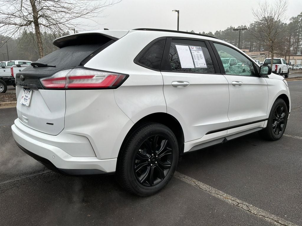2022 Ford Edge SE