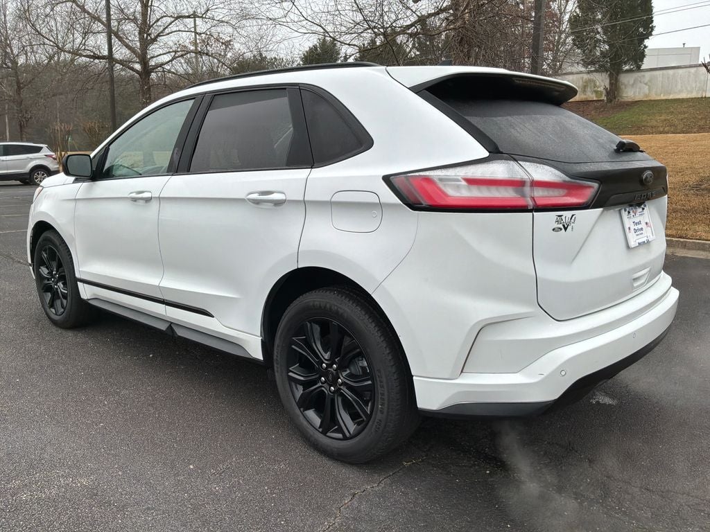 2022 Ford Edge SE