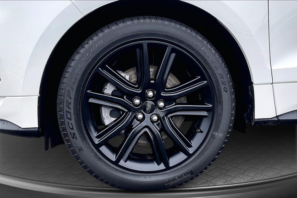 2022 Ford Edge ST Line