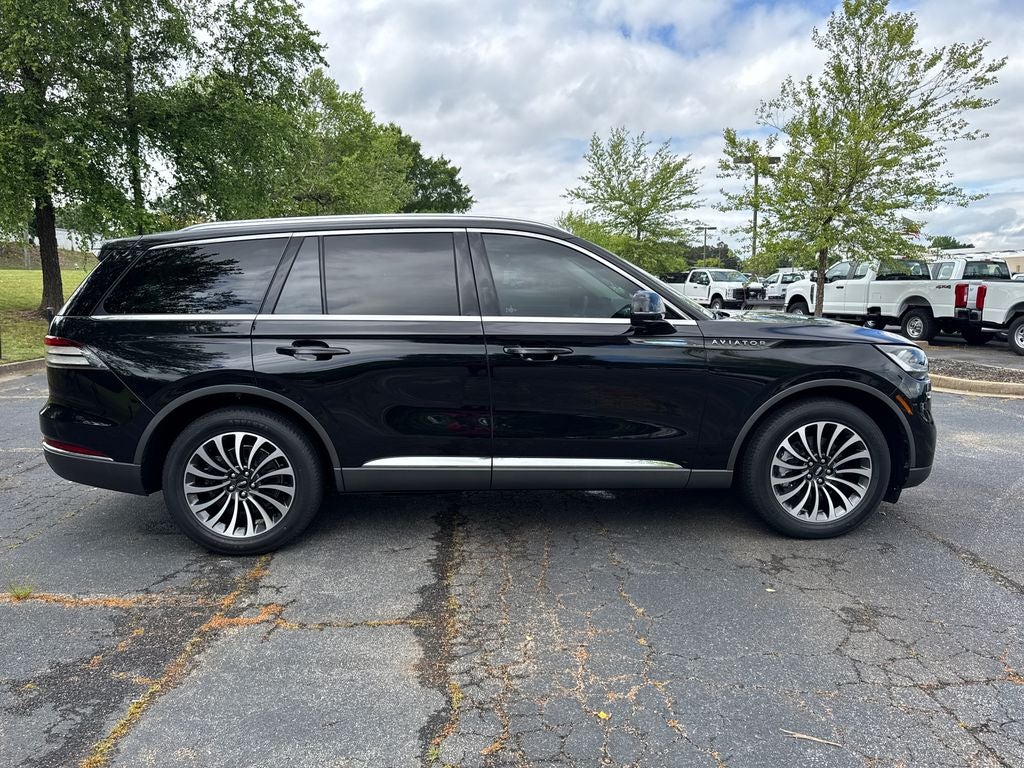 2023 Lincoln Aviator Standard