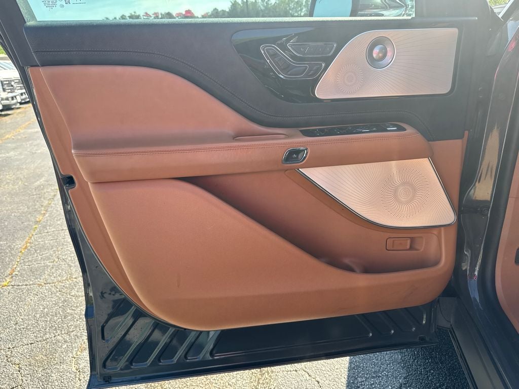 2022 Lincoln Aviator Black Label