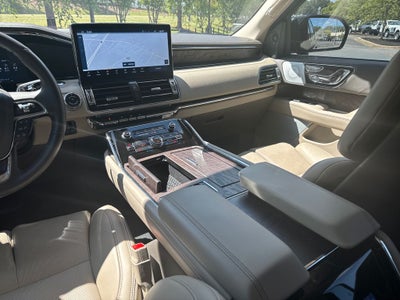 2024 Lincoln Navigator Reserve