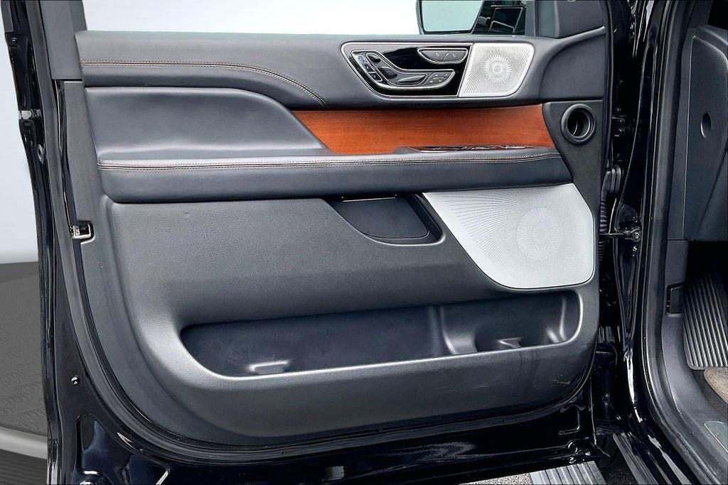 2023 Lincoln Navigator L Black Label
