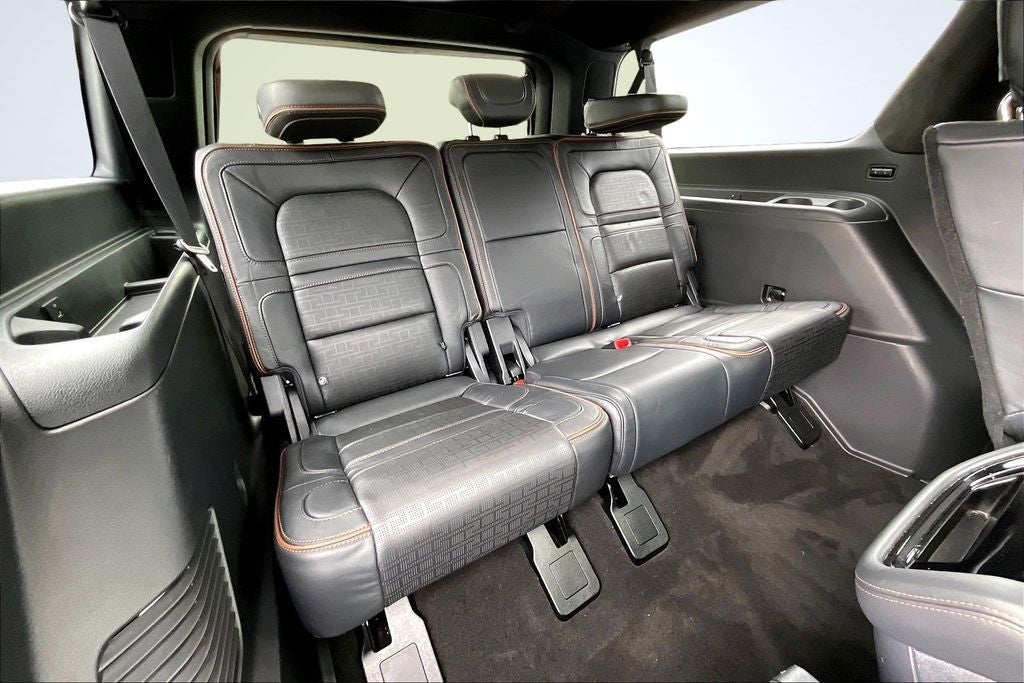 2023 Lincoln Navigator L Black Label