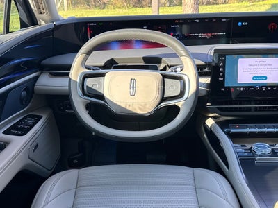 2025 Lincoln Nautilus Reserve