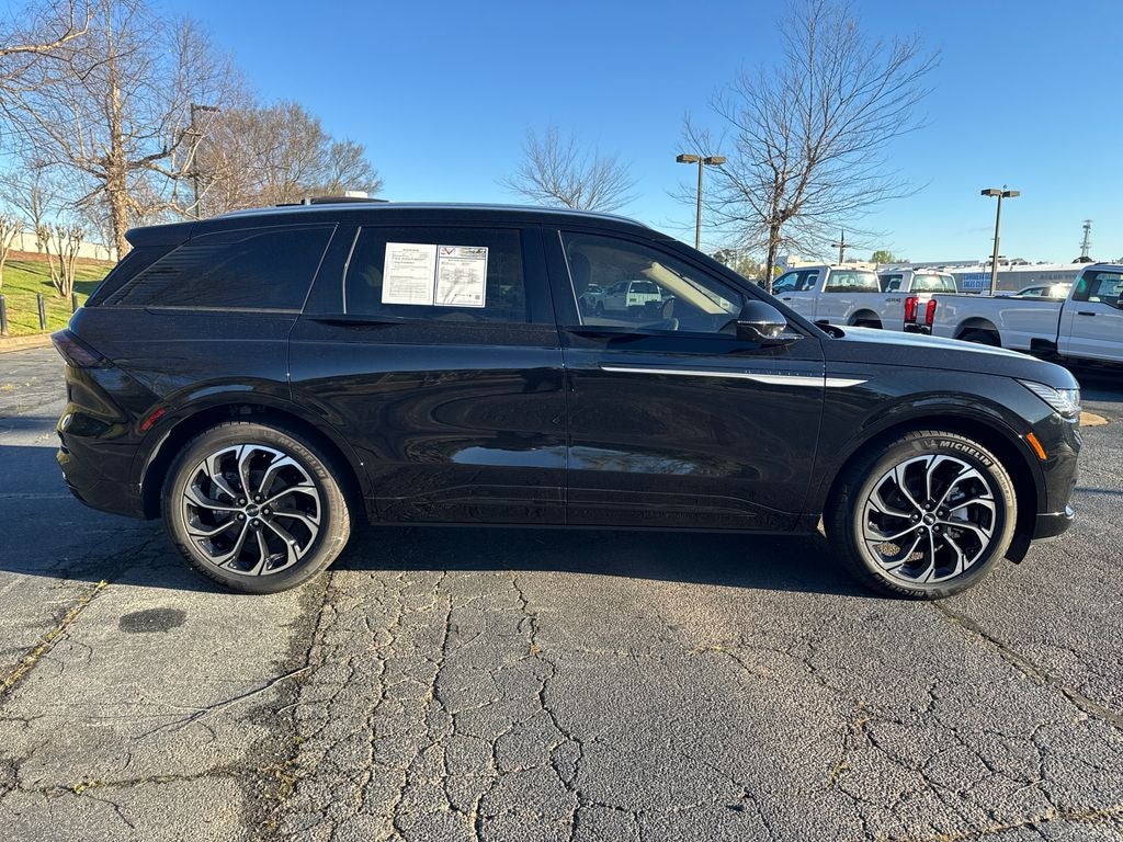 2025 Lincoln Nautilus Reserve