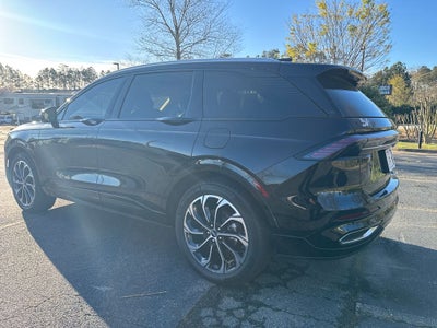 2025 Lincoln Nautilus Reserve