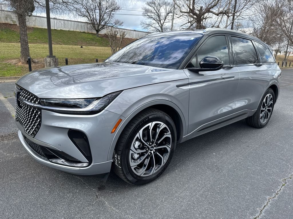 2025 Lincoln Nautilus Reserve