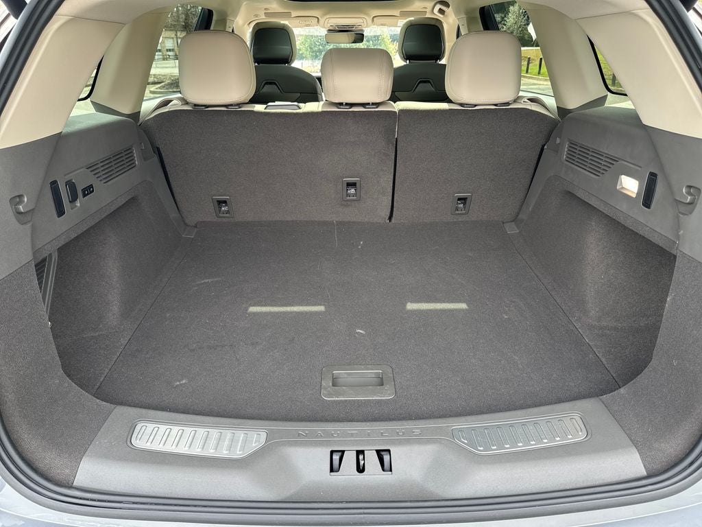 2025 Lincoln Nautilus Reserve