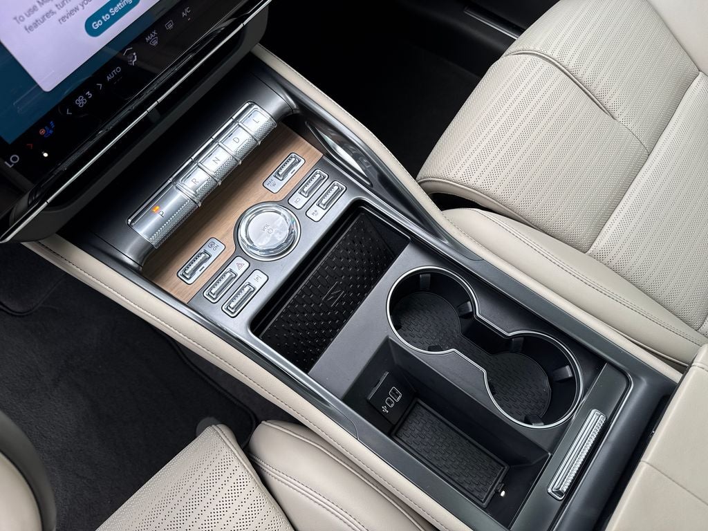 2025 Lincoln Nautilus Reserve