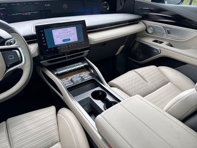 2025 Lincoln Nautilus Reserve