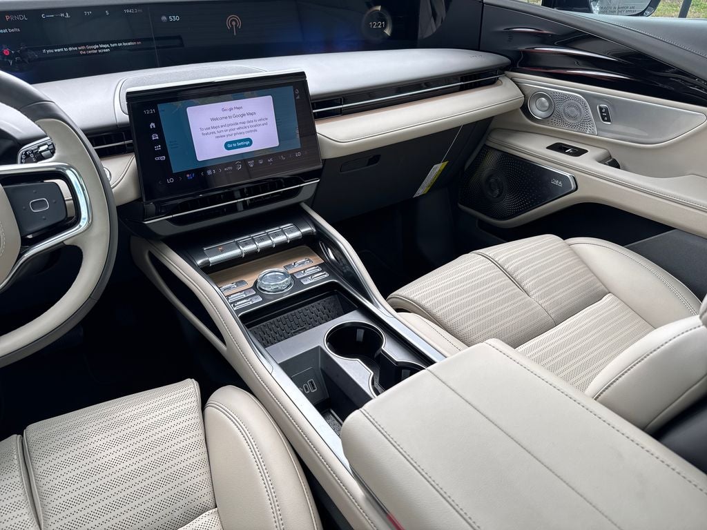 2025 Lincoln Nautilus Reserve