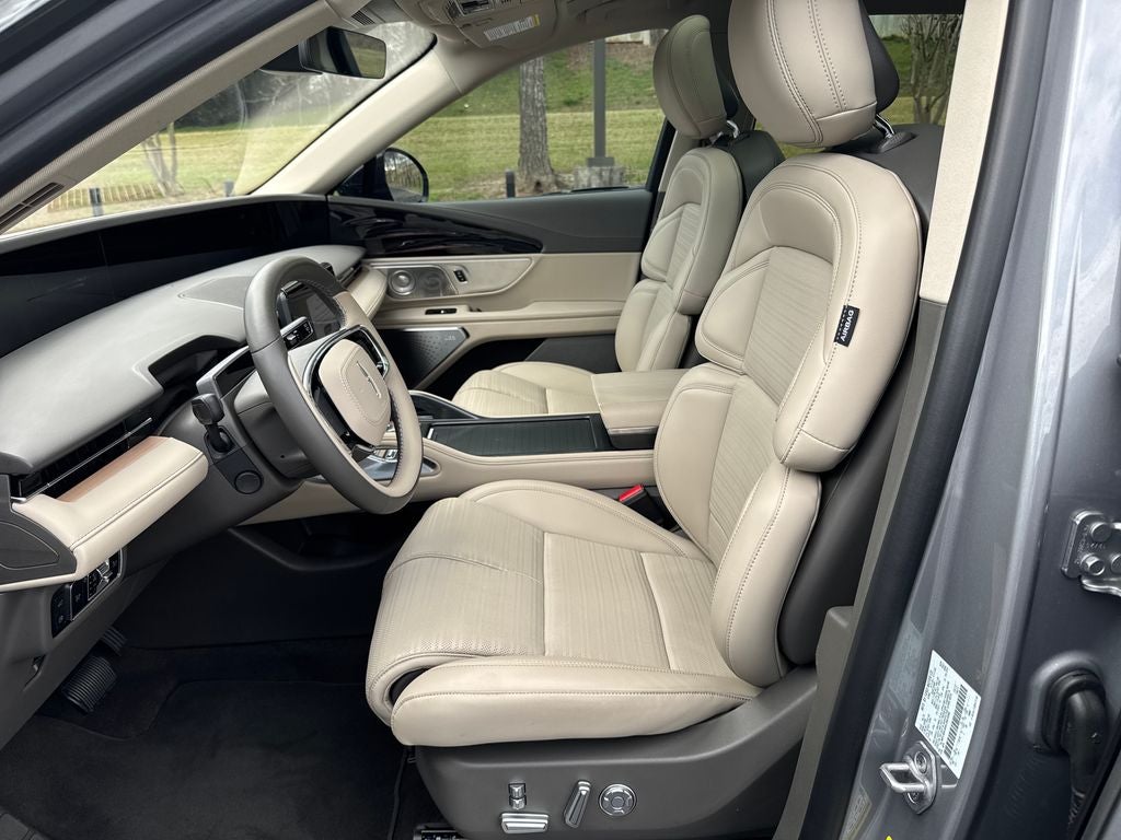 2025 Lincoln Nautilus Reserve