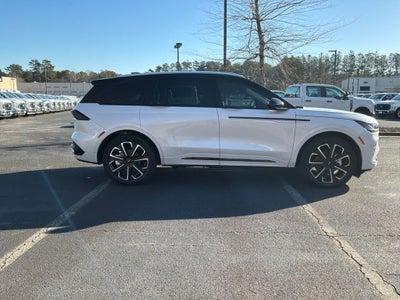 2025 Lincoln Nautilus Reserve