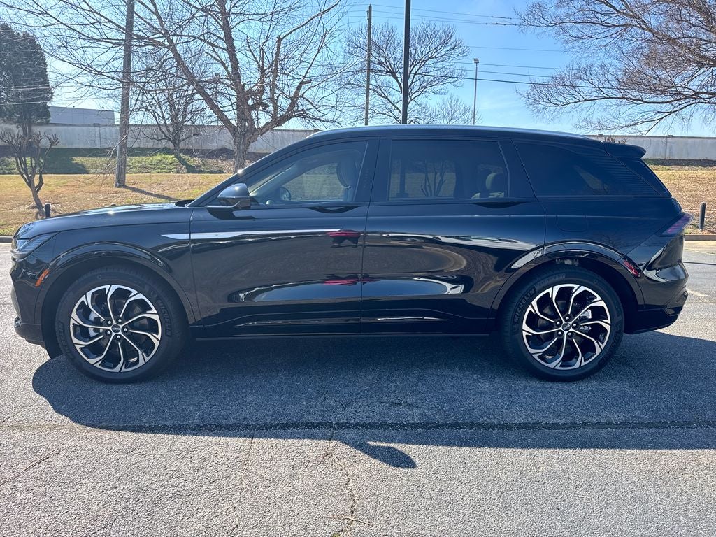 2025 Lincoln Nautilus Reserve