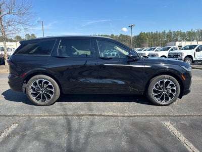 2025 Lincoln Nautilus Reserve