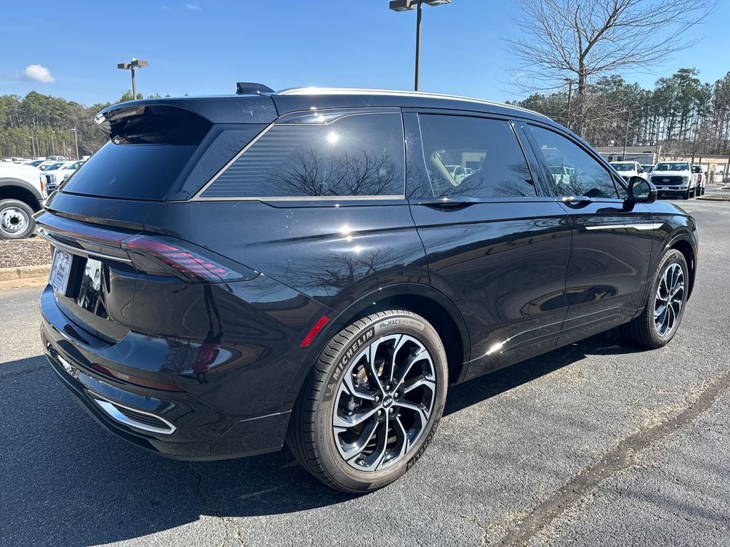 2025 Lincoln Nautilus Reserve