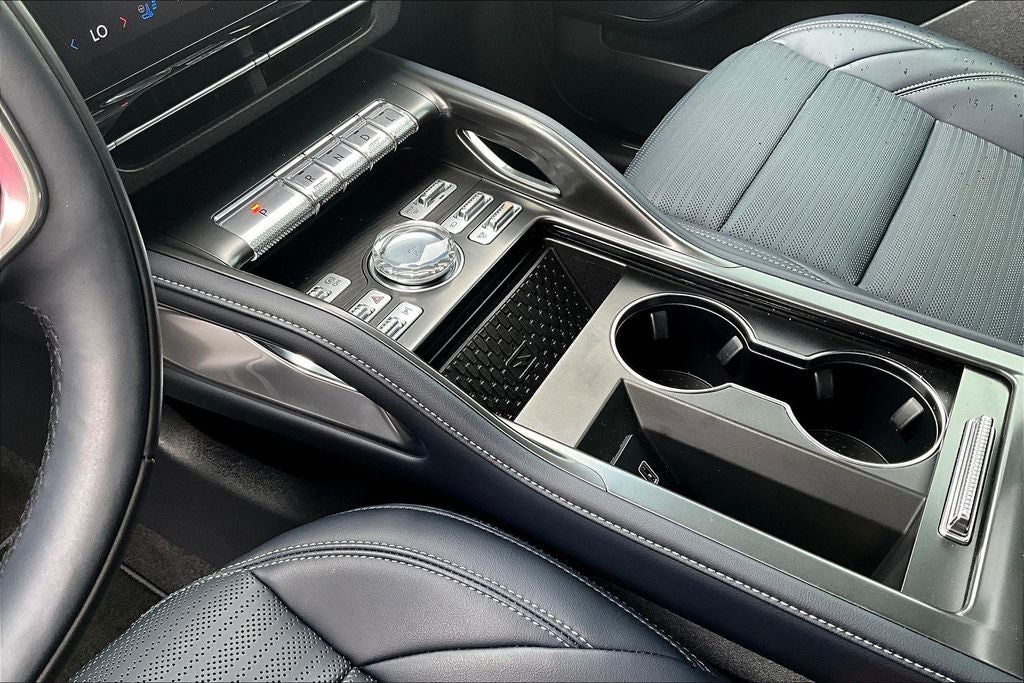 2024 Lincoln Nautilus Reserve