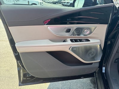 2025 Lincoln Nautilus Reserve