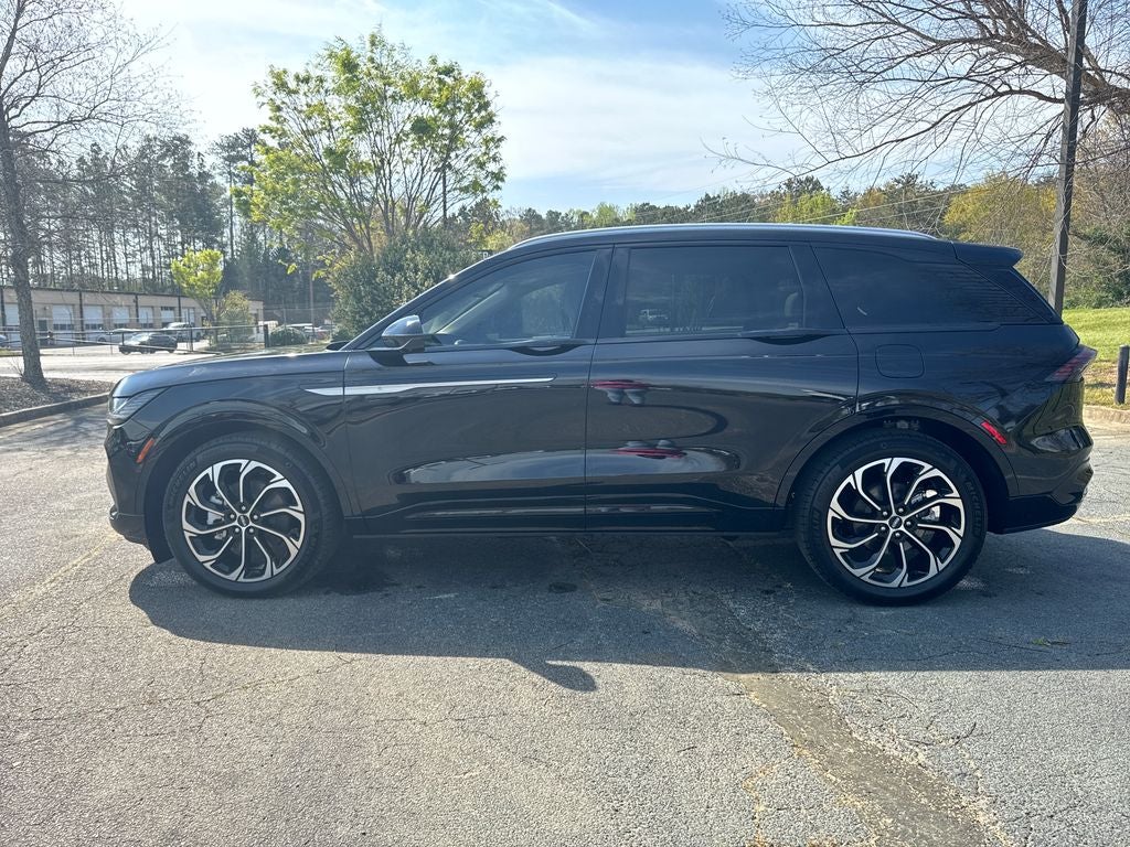 2025 Lincoln Nautilus Reserve