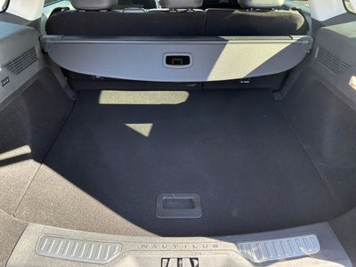 2025 Lincoln Nautilus Reserve