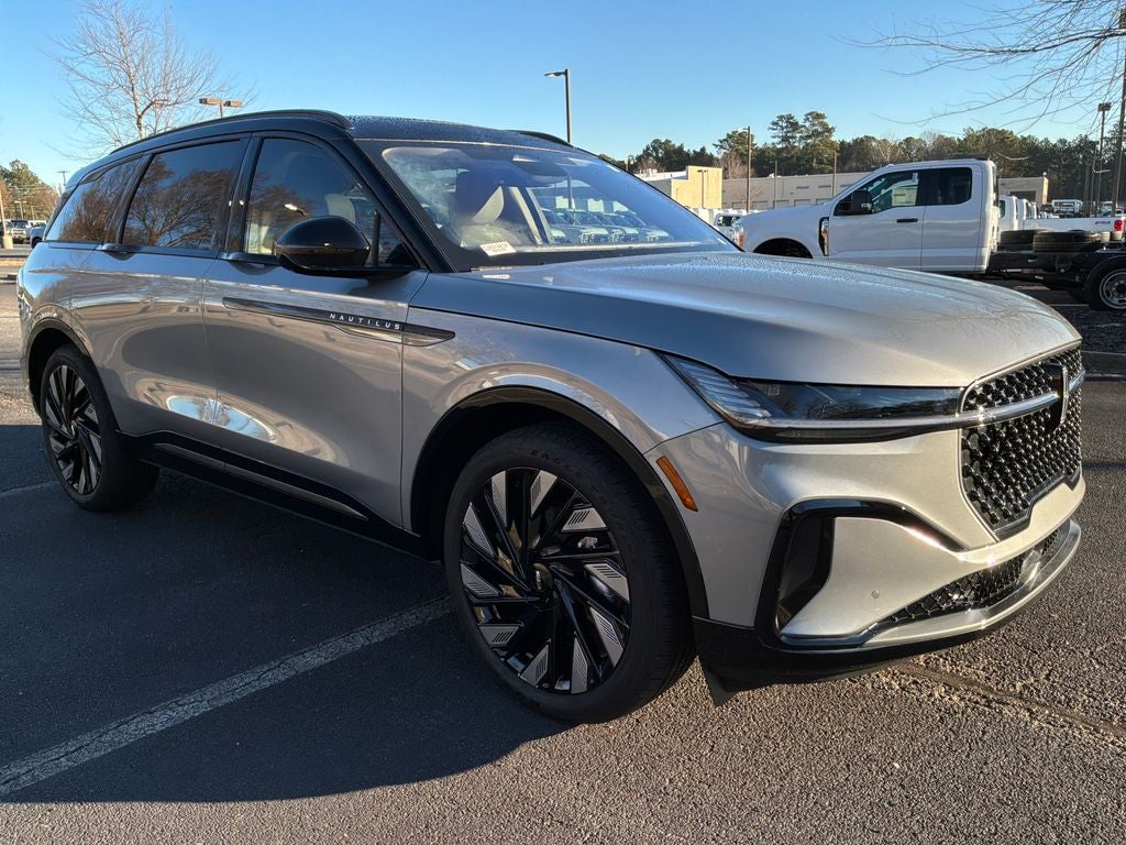 2025 Lincoln Nautilus Reserve